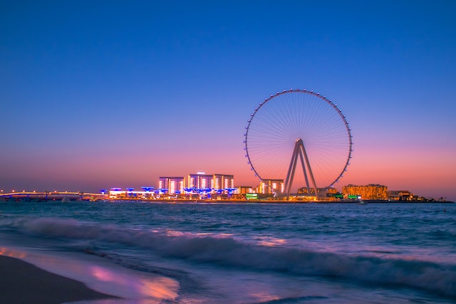 ain-dubai-offers-surprising-experiences-with-a-rotation-of-38-minutes-two-rotations-of-nearly-76-minutes-is-dizzying-fact-about-the-ain-dubai-wheel